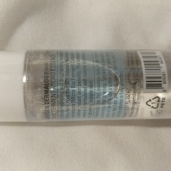 NWT Micro Essence (Face) - Picture 2 of 2